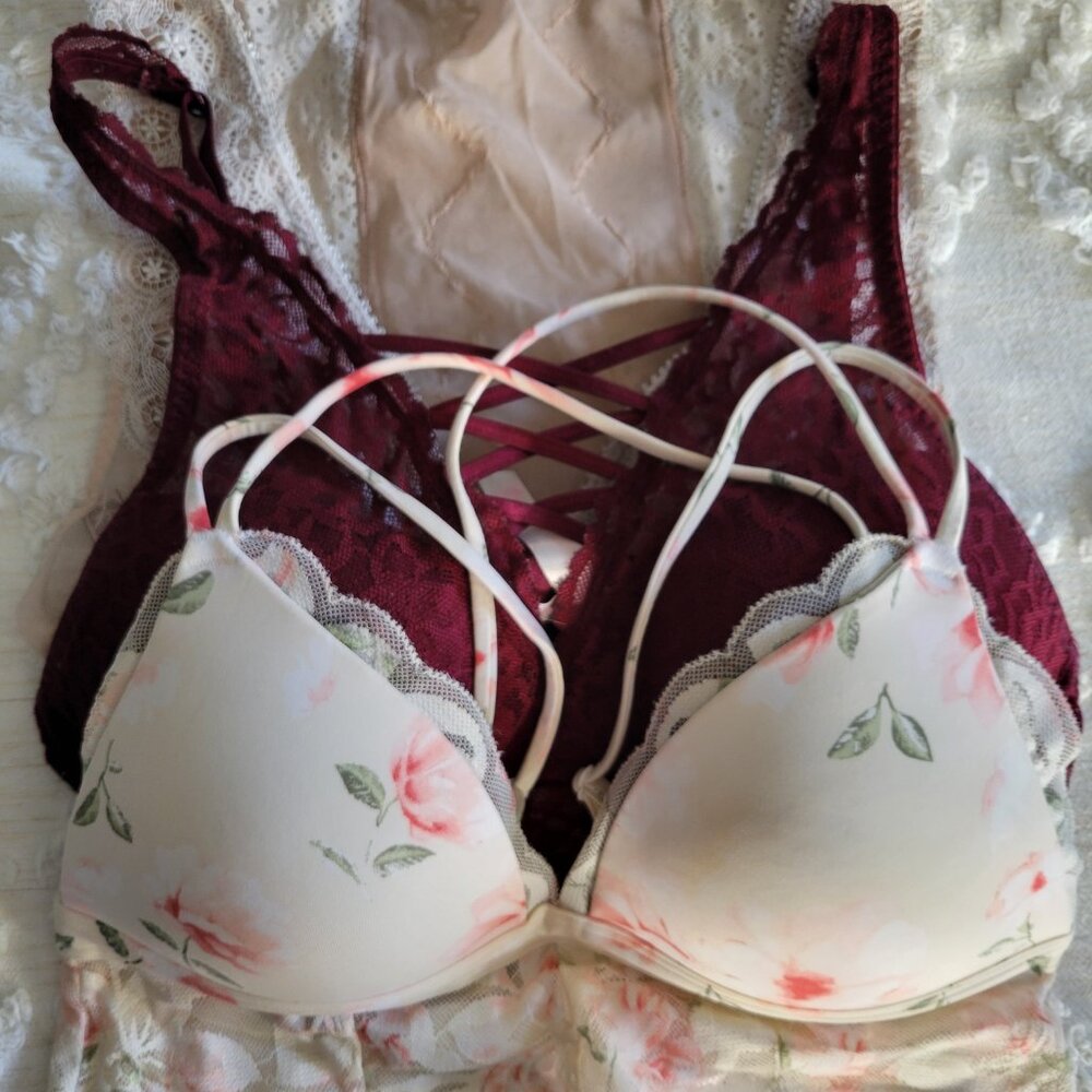 PINK/VS Bralette Bundle Size S